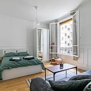  Appartement Le Mabillon France